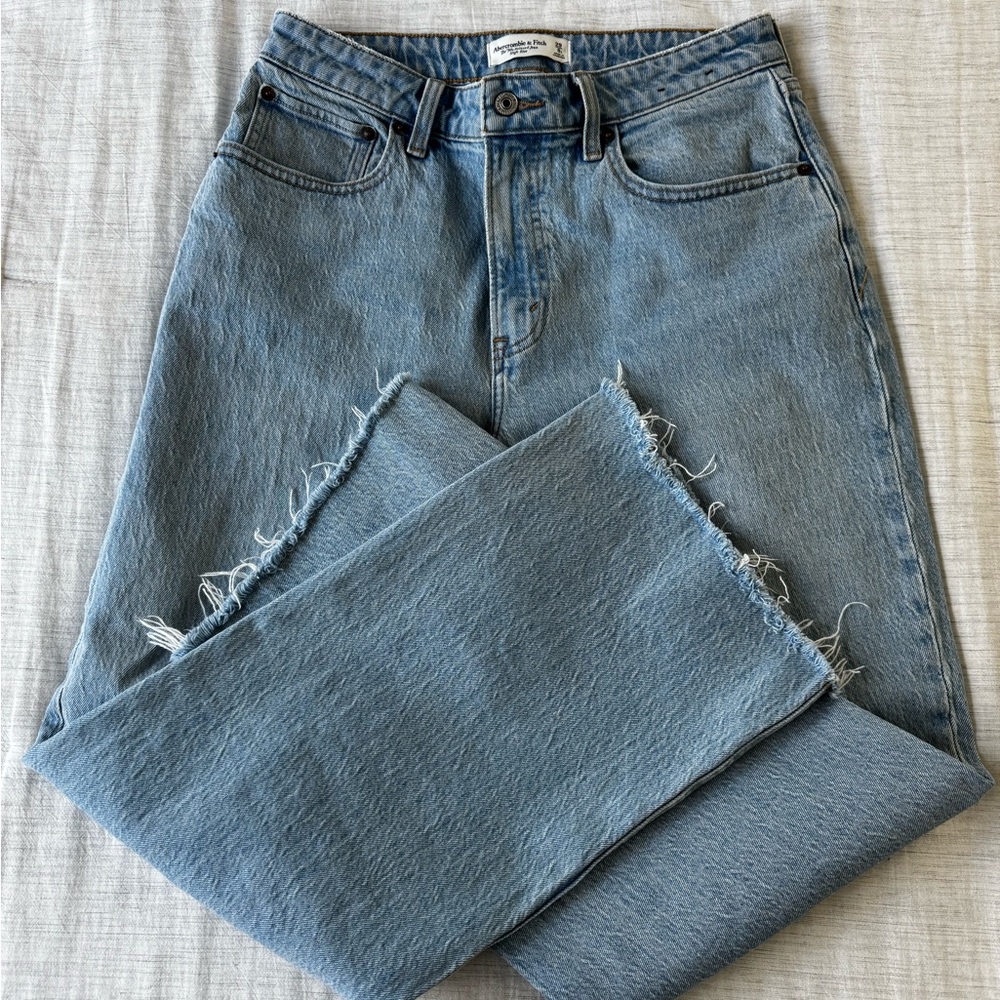 Abercrombie & Fitch 90s Relaxed Fit